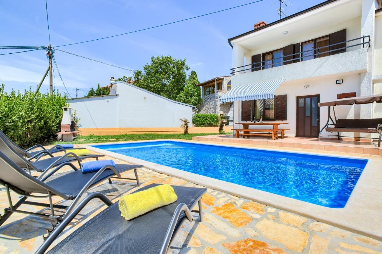 Villa Dante Medulin Exterior photo