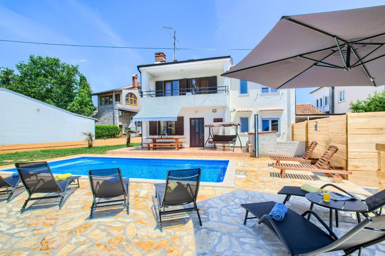 Villa Dante Medulin Exterior photo